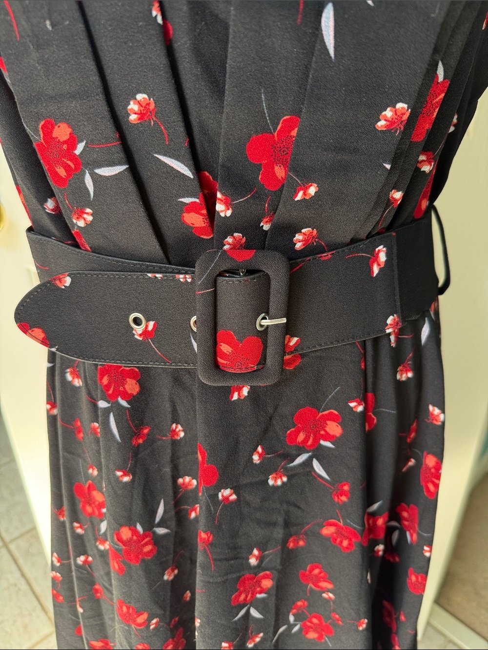 City Chic Black Belted Dress with Red Floral Print - Picture 4 of 6